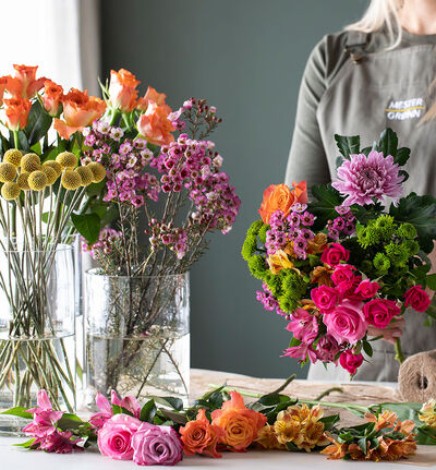 Dekoratørens dekorasjon fargerik kr 1000 Dekoratørens dekorasjon fargerik kr 1000